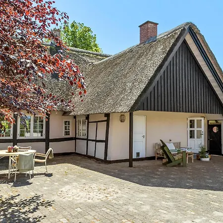 Acogedora Casa De 4 En Toftebjerg