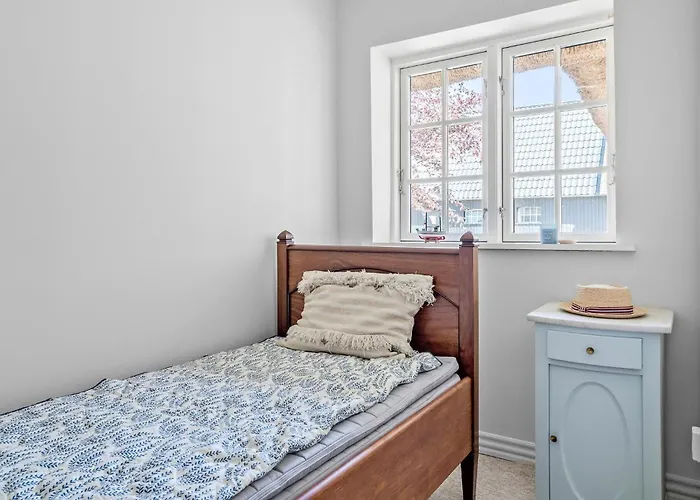 בית נופש 4 Bedroom Cozy In Samso