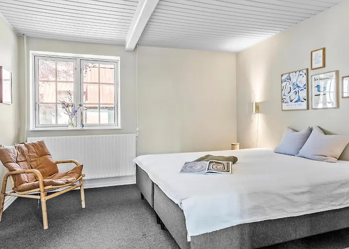 4 Bedroom Cozy In Samso * Toftebjerg